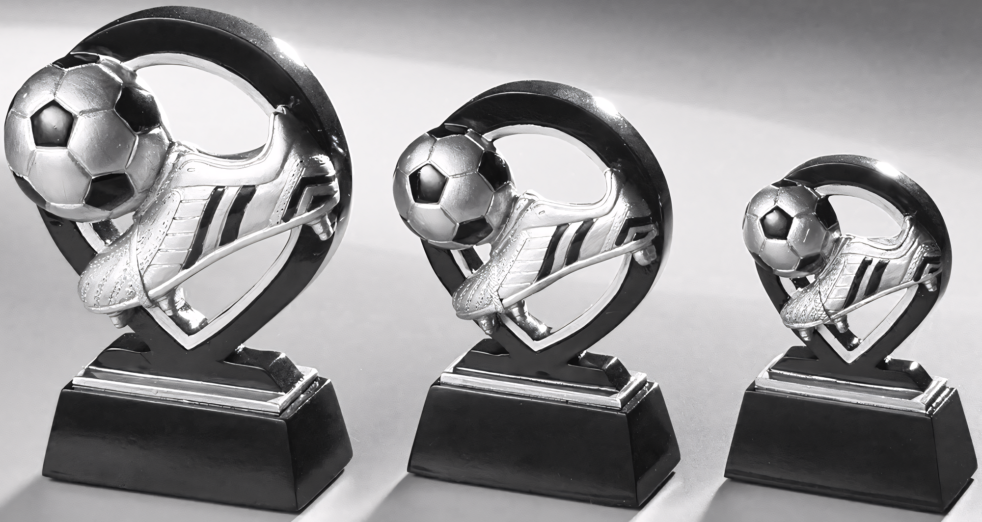 Trophäe Nicholas 8,8 cm Schwarz-Silber