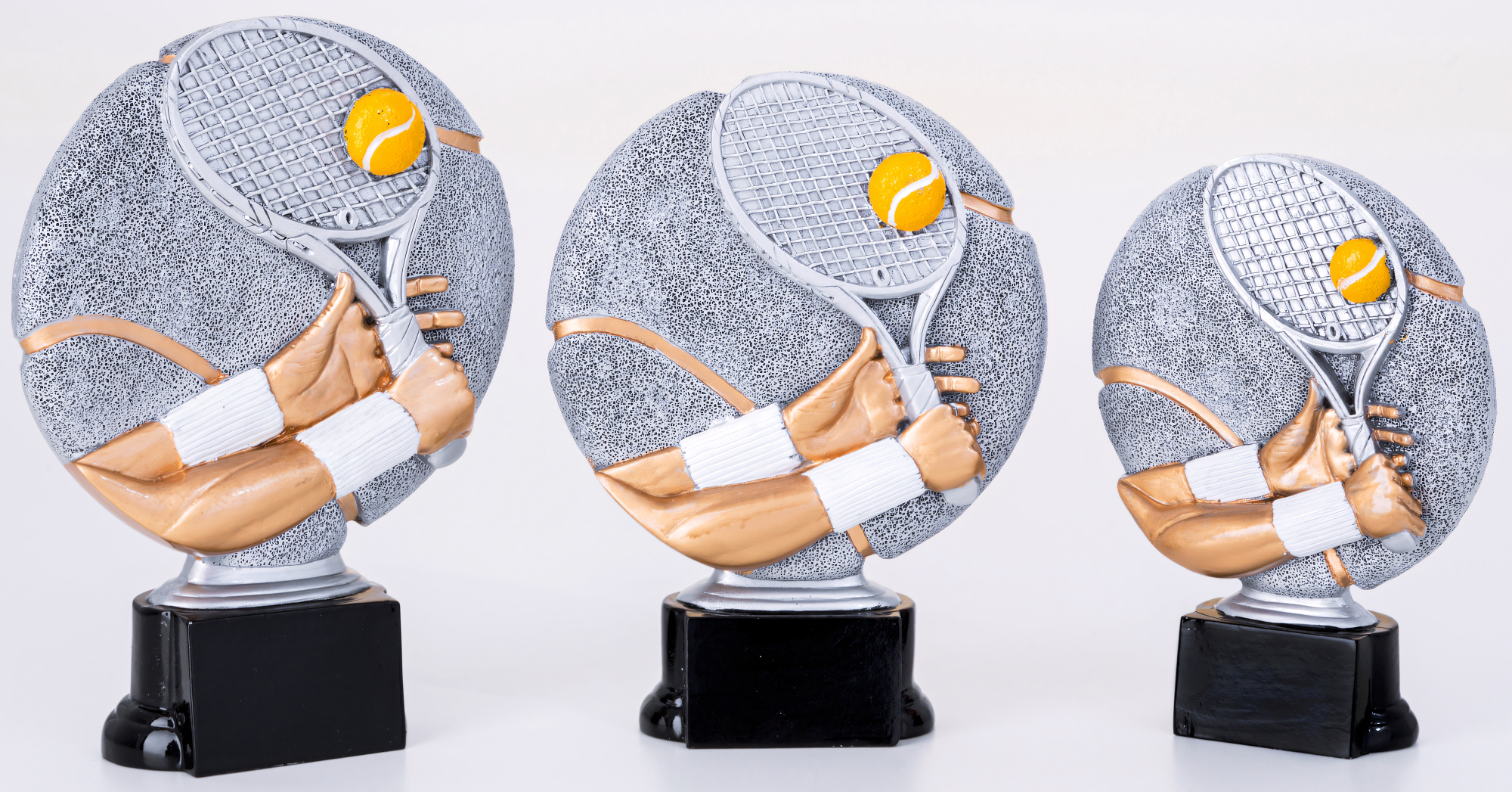 Trophäe Enrico 18 cm Silber-Weiß